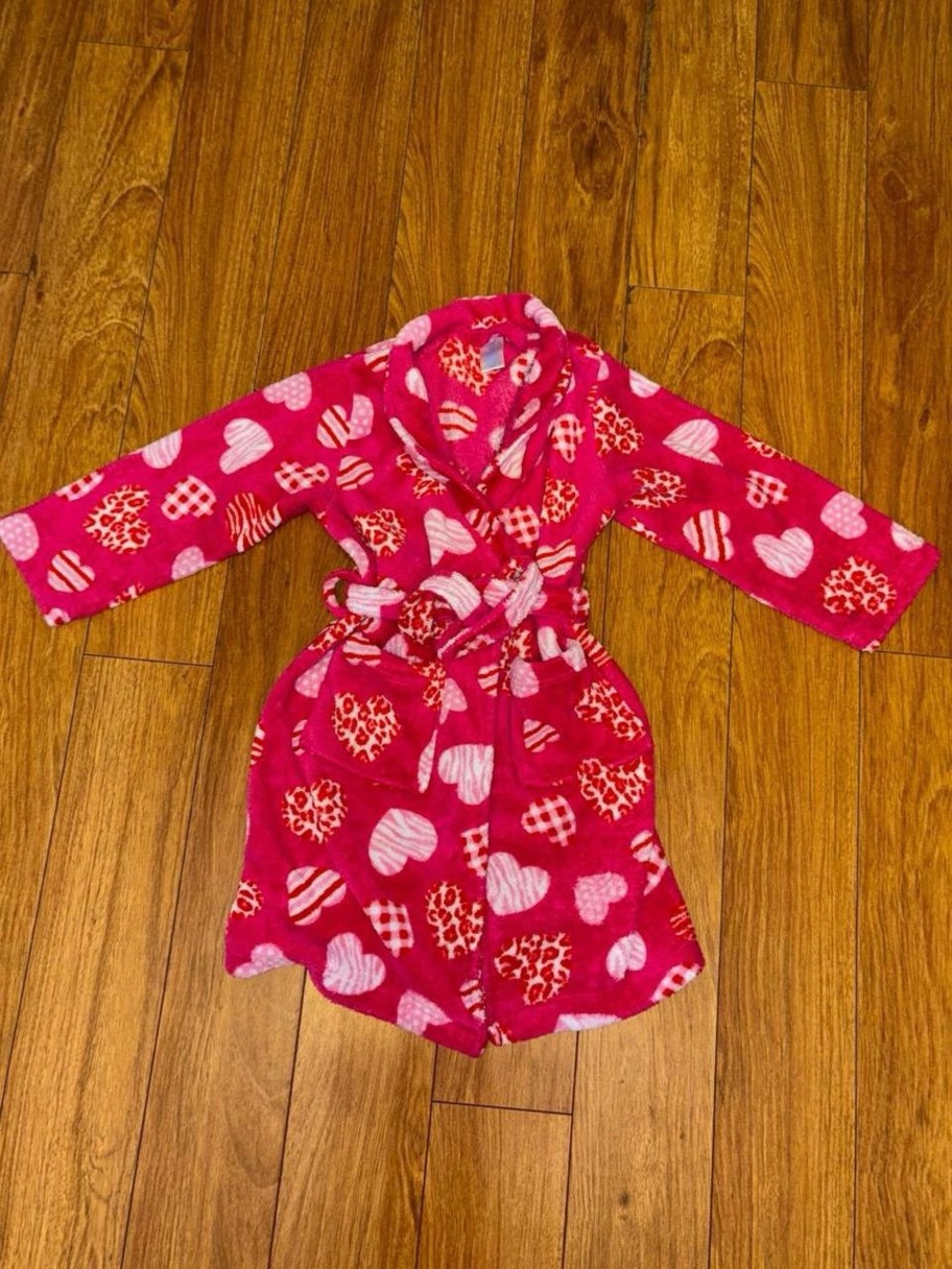 Y2K fuzzy robe with leopard print and striped hearts